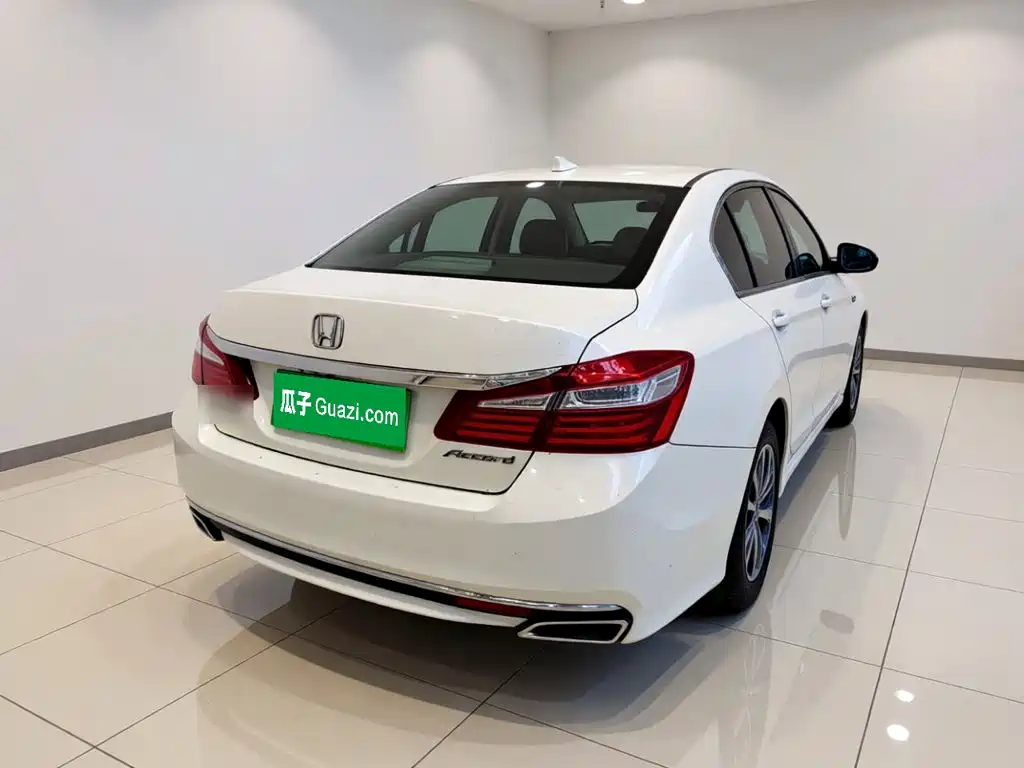Honda Accord — миниатюра 5