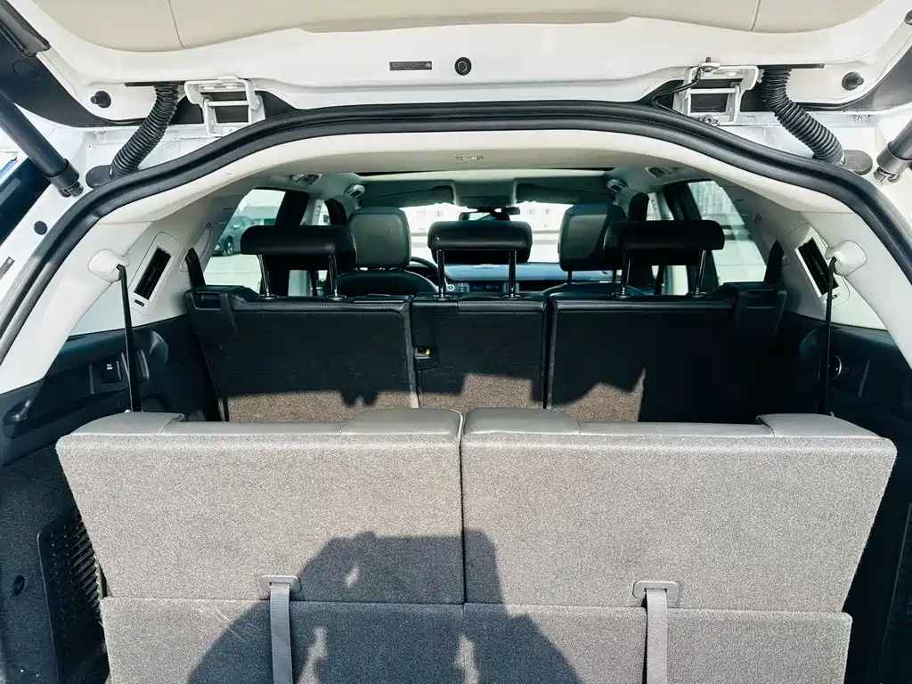 Land Rover Discovery Sport — миниатюра 7