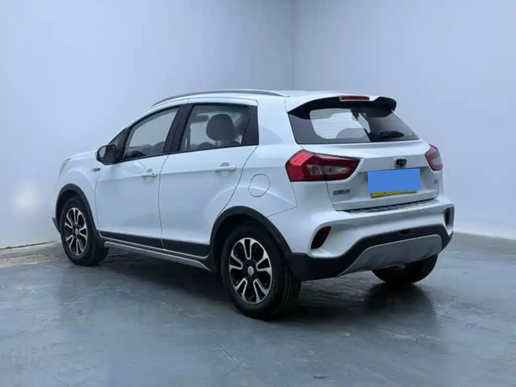 Geely Vision X3 — миниатюра 6
