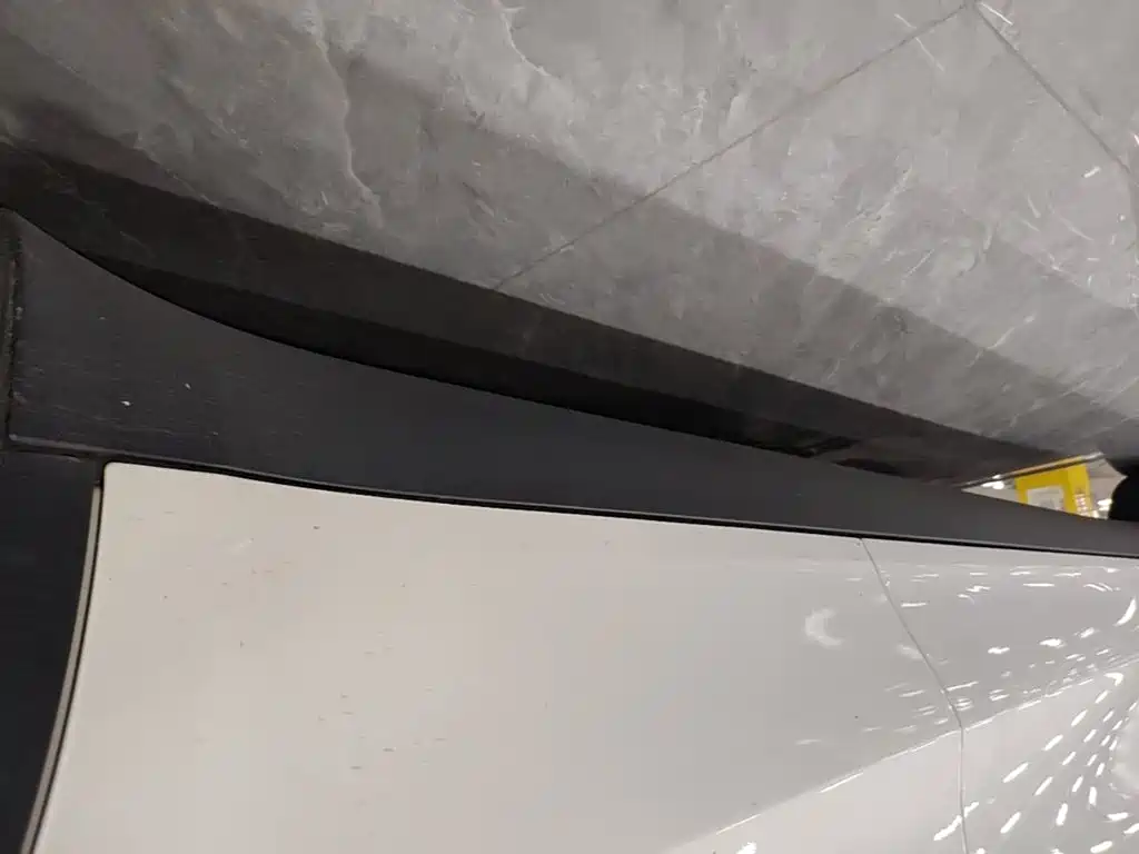 Tesla Model Y — миниатюра 22