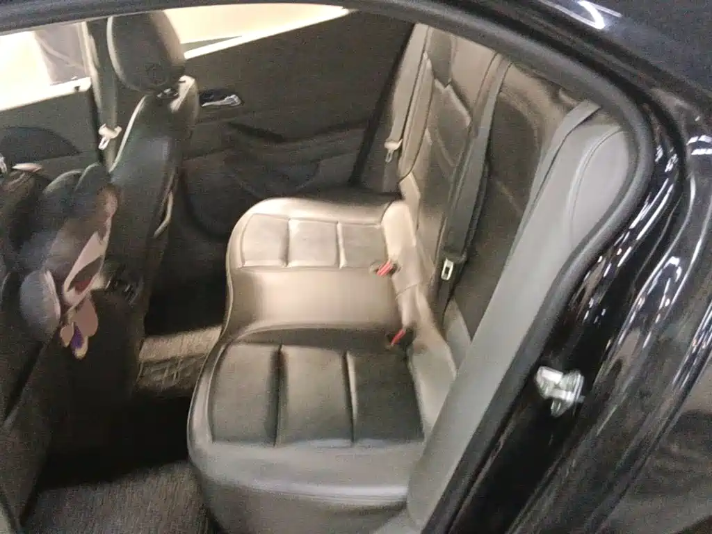 Chevrolet Malibu — миниатюра 17