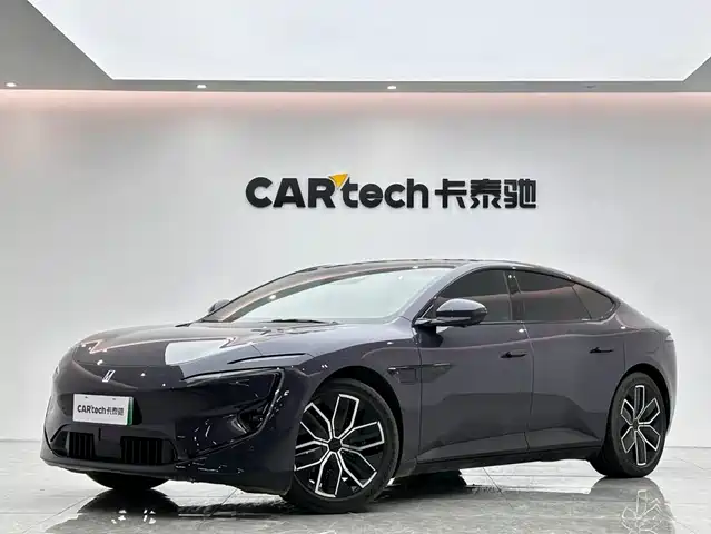2024 Avatr 12