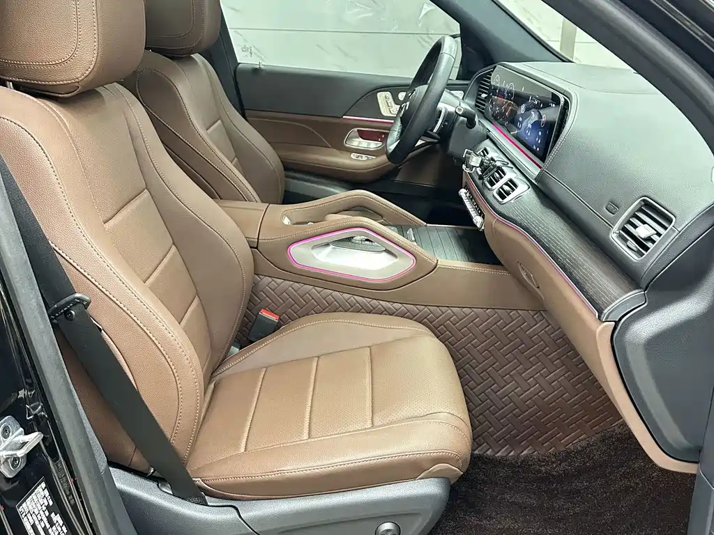 Mercedes-Benz GLS — миниатюра 12