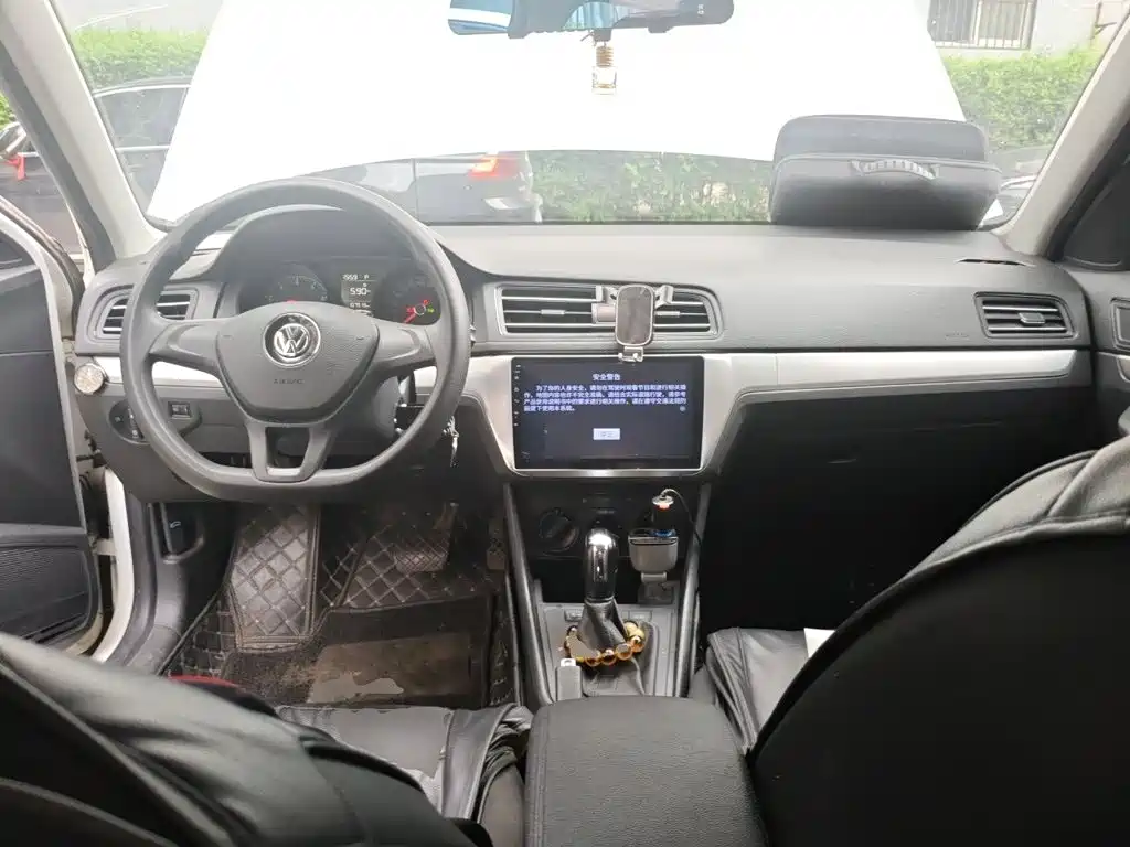 Volkswagen Lavida — миниатюра 5
