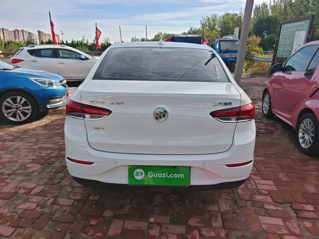 Buick Excelle — миниатюра 6
