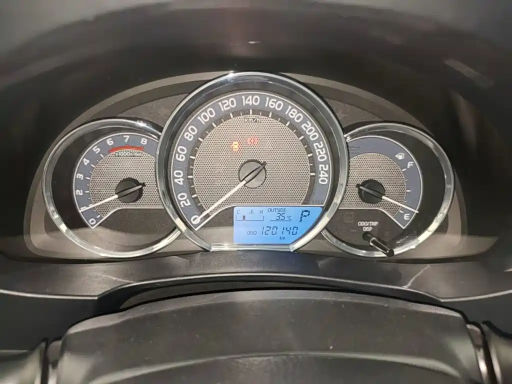 Toyota Corolla — миниатюра 12
