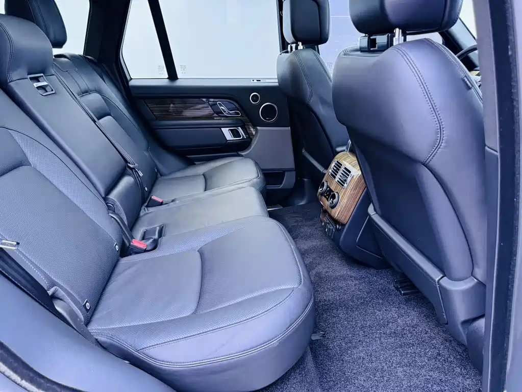 Land Rover Range Rover — миниатюра 10