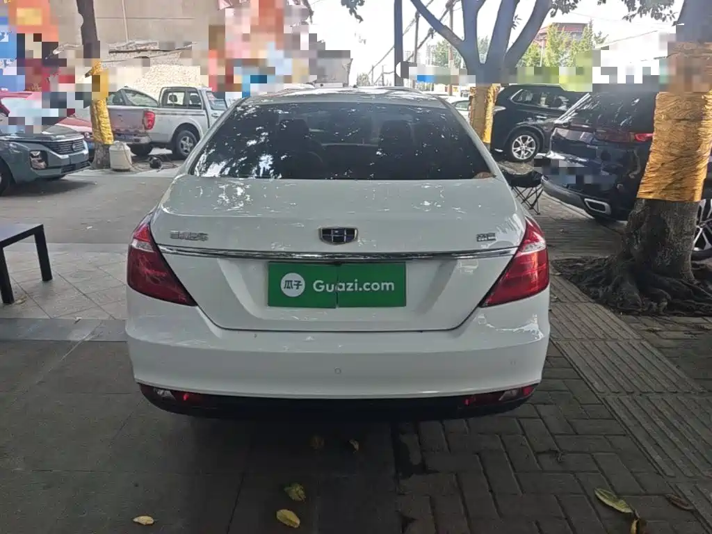 Geely Emgrand — миниатюра 6