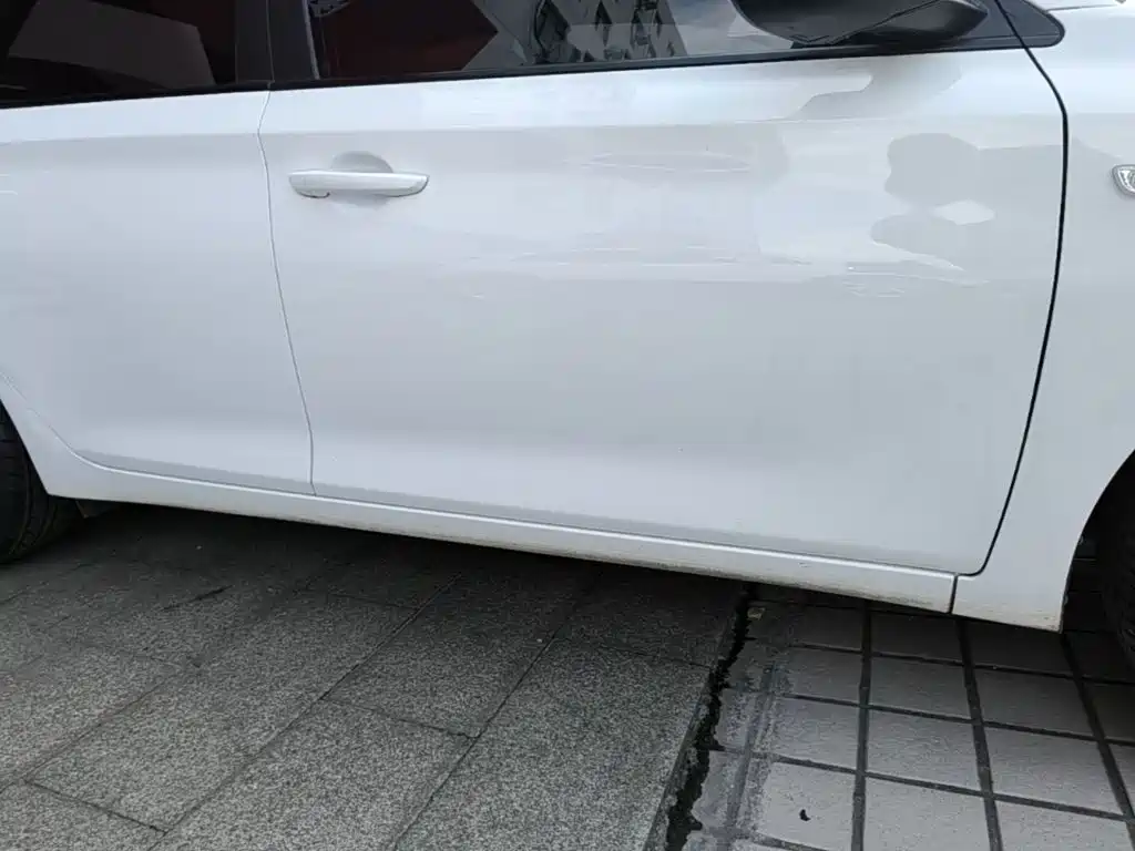 Hyundai Elantra — миниатюра 21