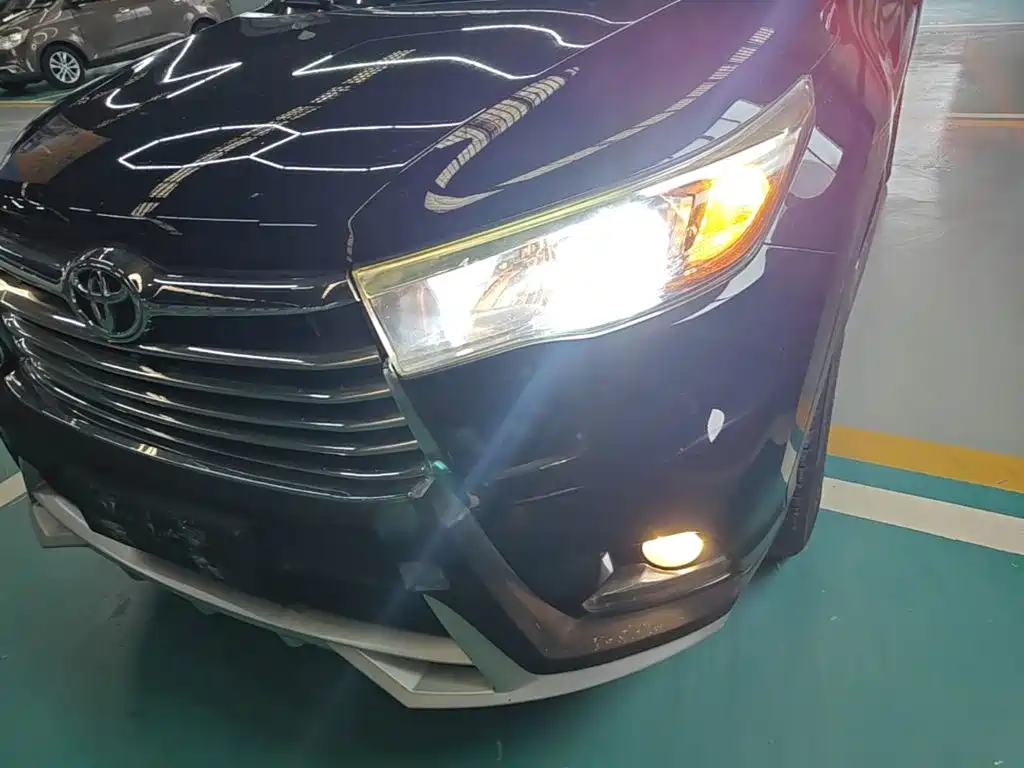 Toyota Highlander — миниатюра 24