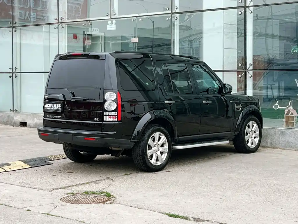 Land Rover Discovery — миниатюра 4
