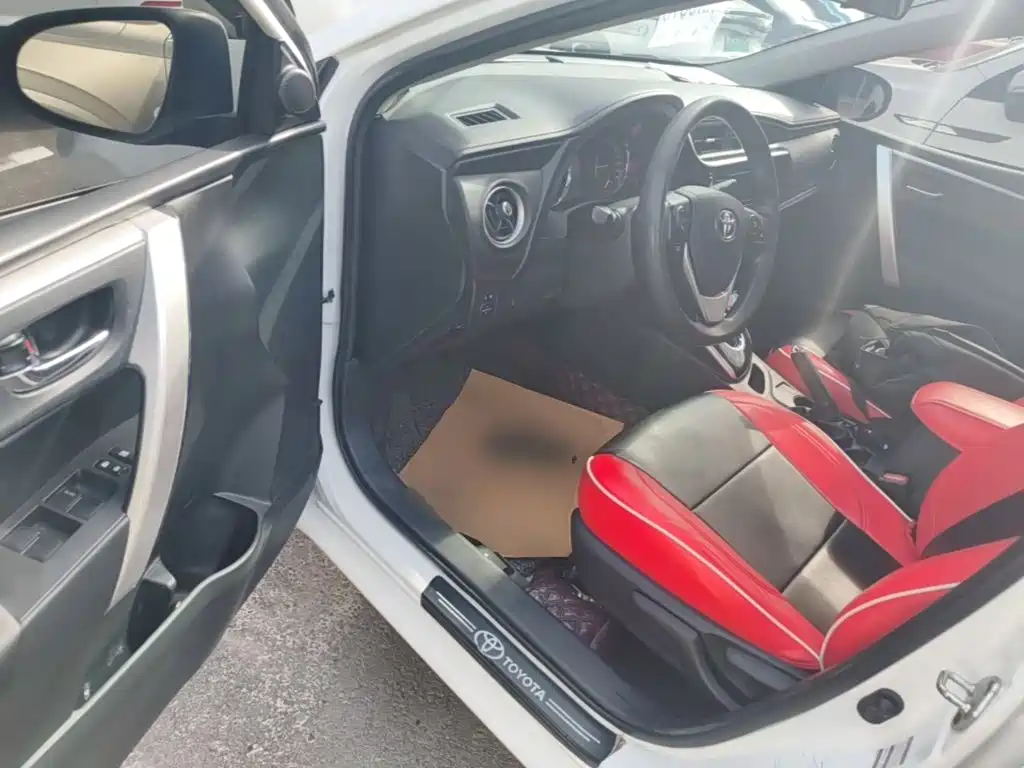 Toyota Corolla Hybrid — миниатюра 16