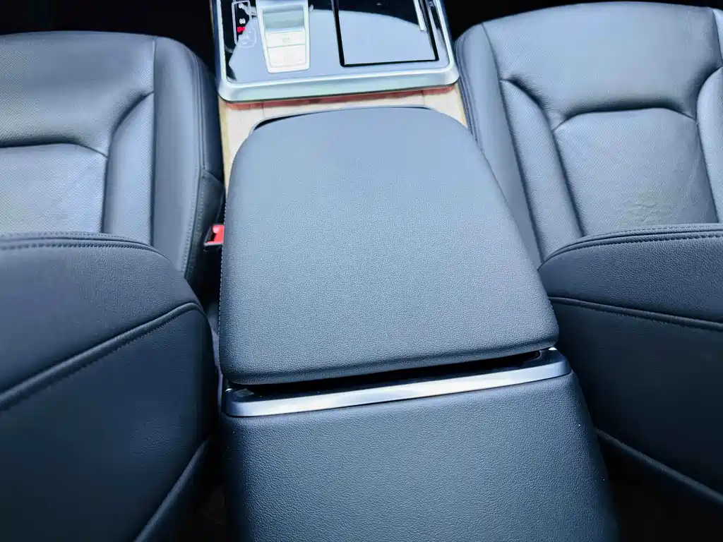 Audi Q7 — миниатюра 18