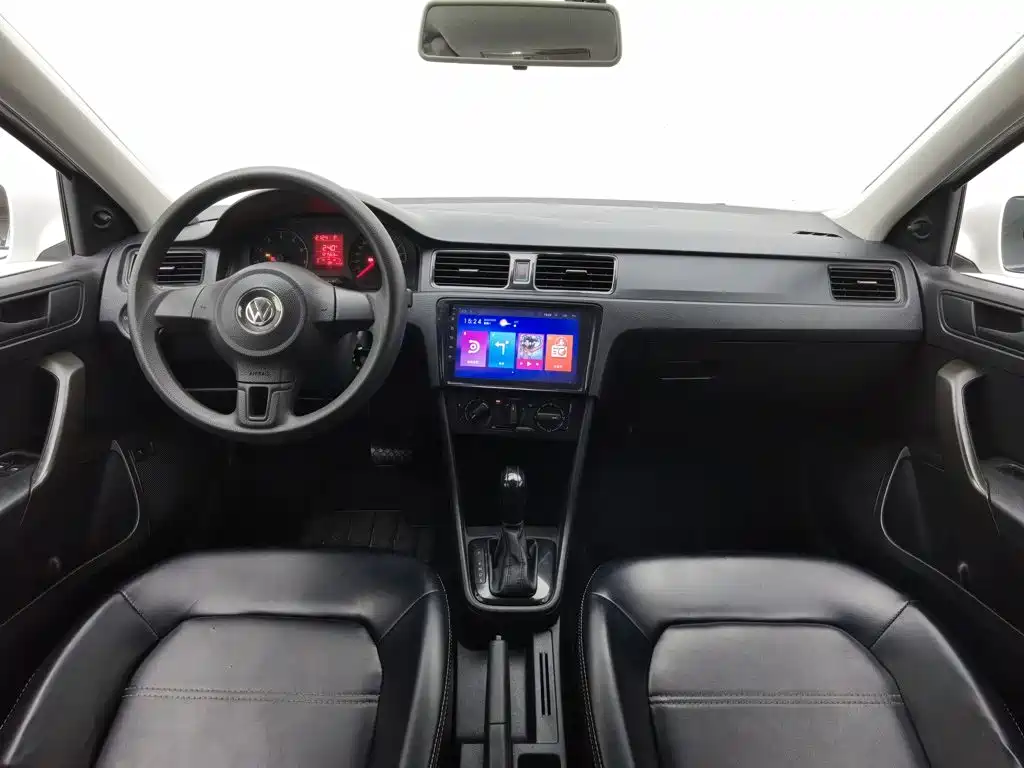 Volkswagen Santana — миниатюра 5