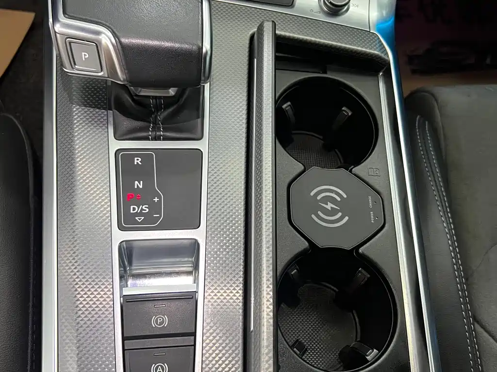 Audi A6L — миниатюра 15