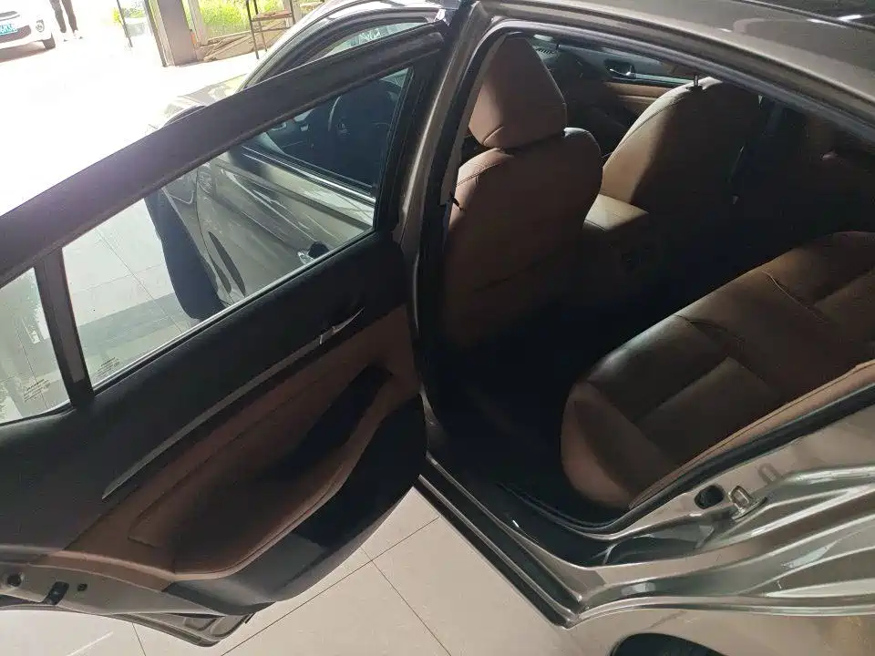Nissan Teana — миниатюра 4