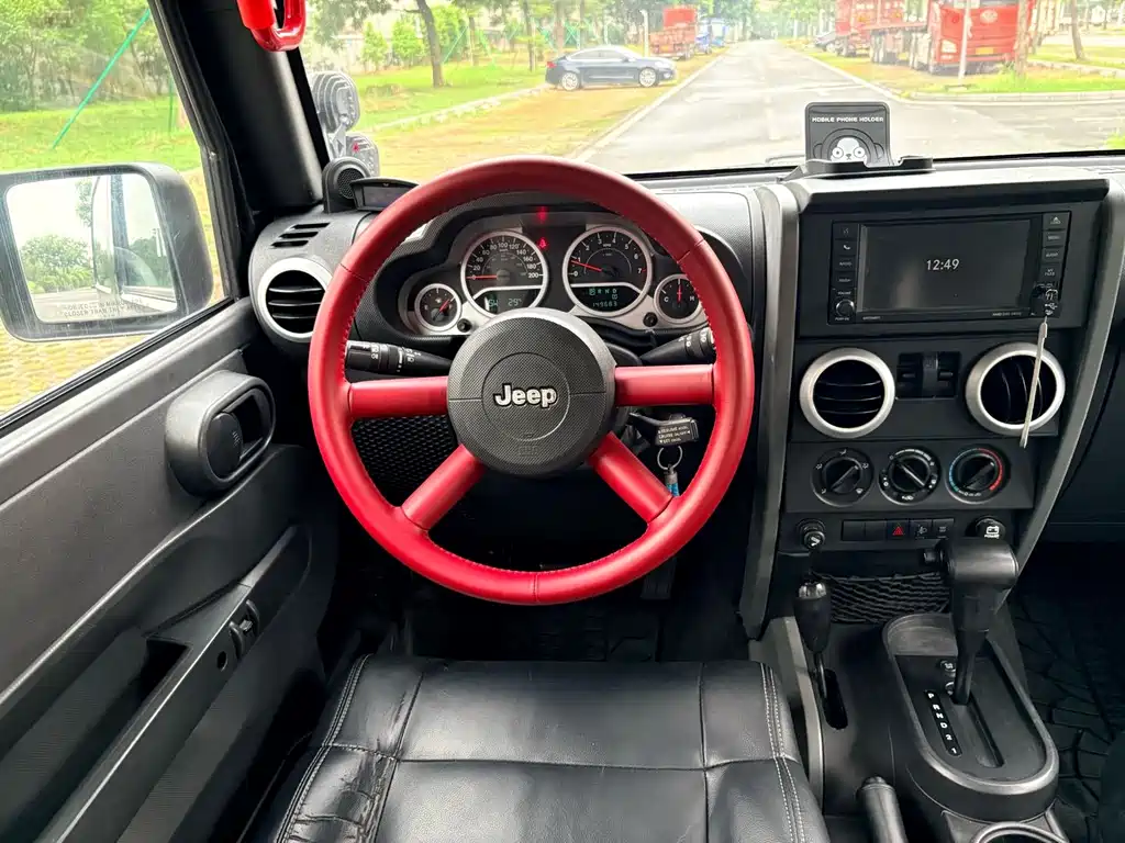 Jeep Wrangler — миниатюра 11