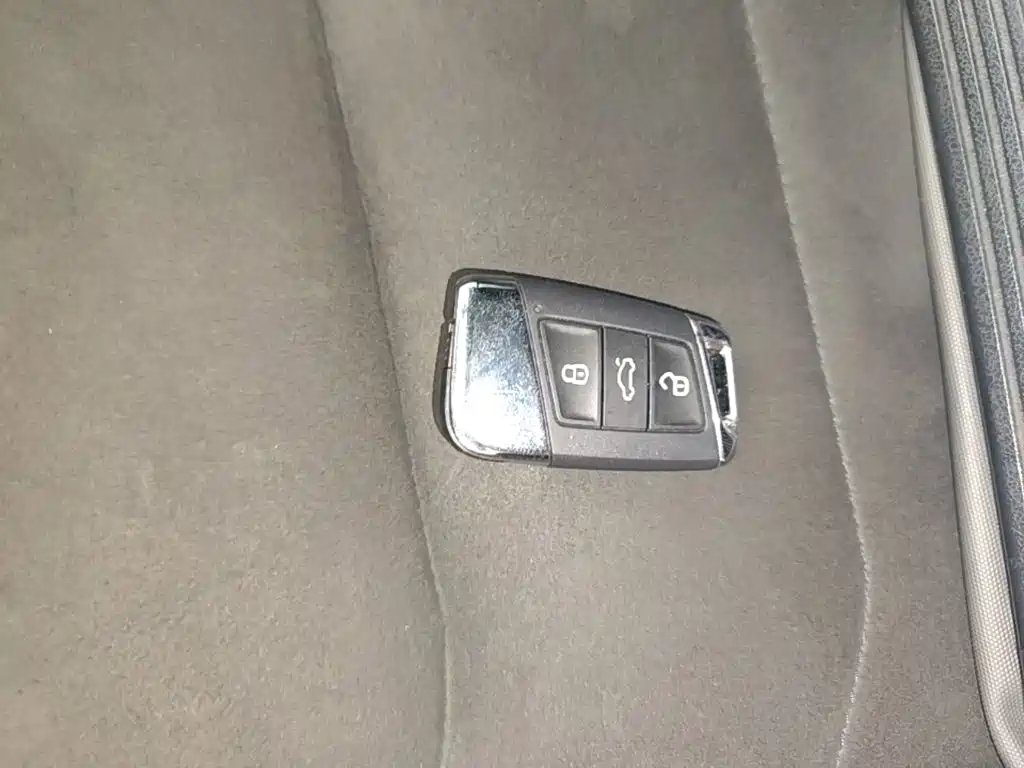 Volkswagen CC — миниатюра 9