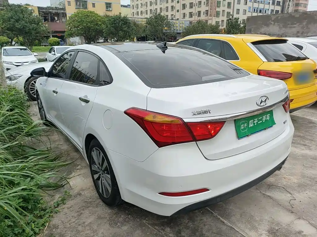 Hyundai Mistra — миниатюра 5