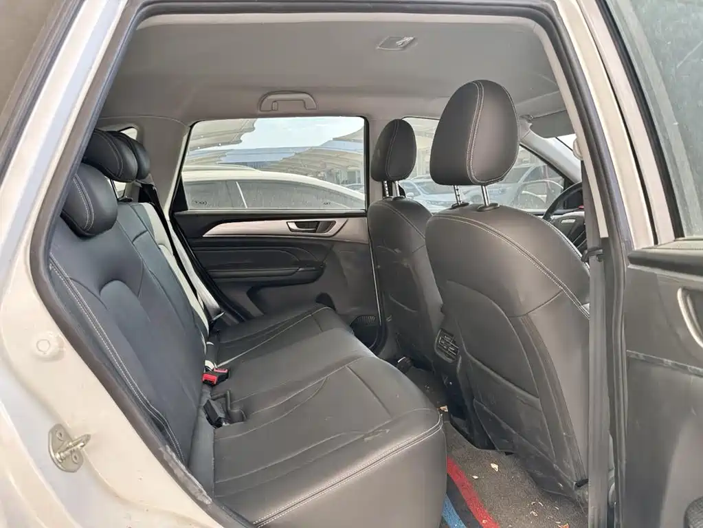 Haval M6 — миниатюра 9