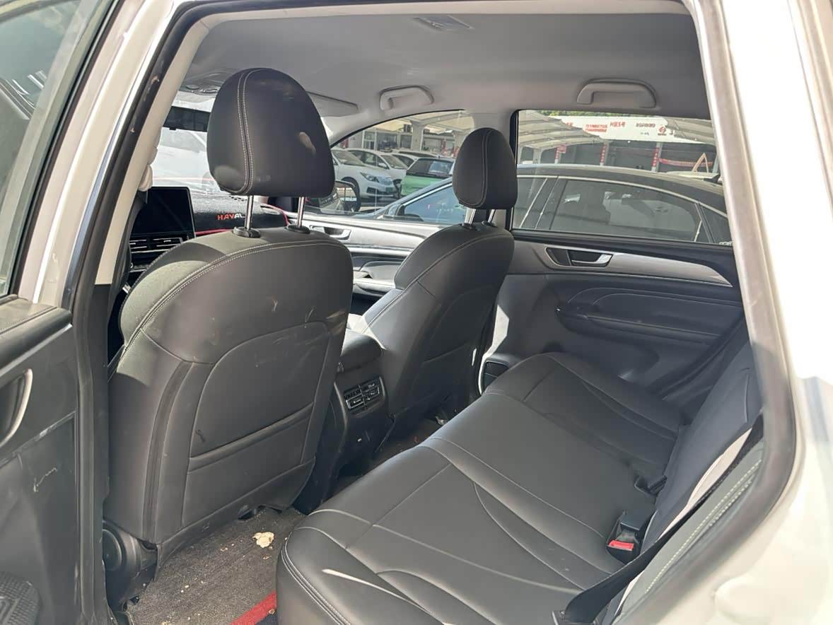 Haval Haval M6 1.5 л 2023 г. Белый, пробег 16700 км