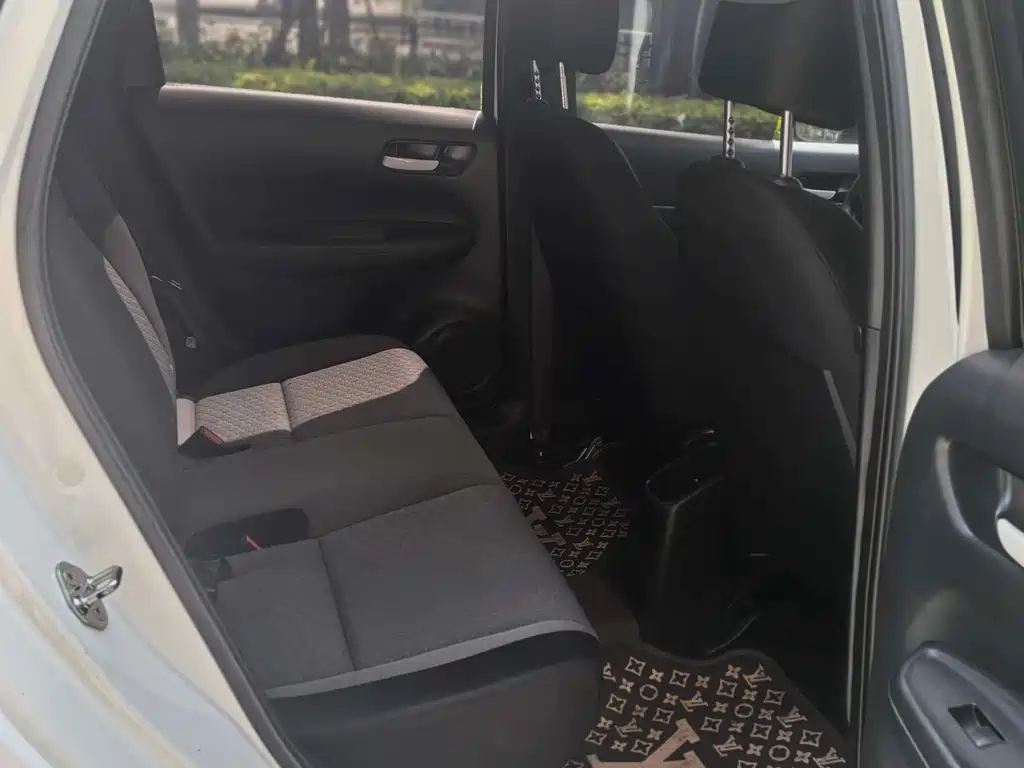 Honda Fit — миниатюра 5