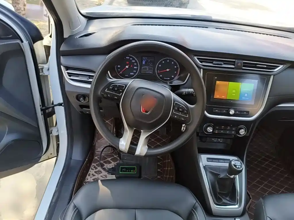 Roewe RX3 — миниатюра 11
