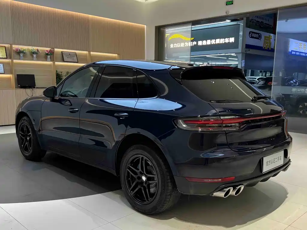 Porsche Macan — миниатюра 6