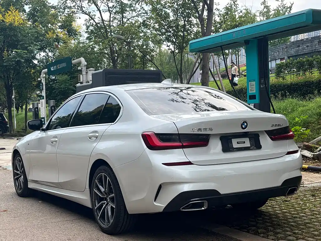 BMW 3 Series — миниатюра 5
