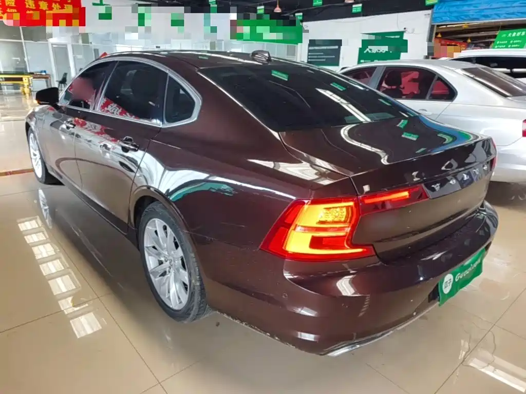 Volvo S90 — миниатюра 5