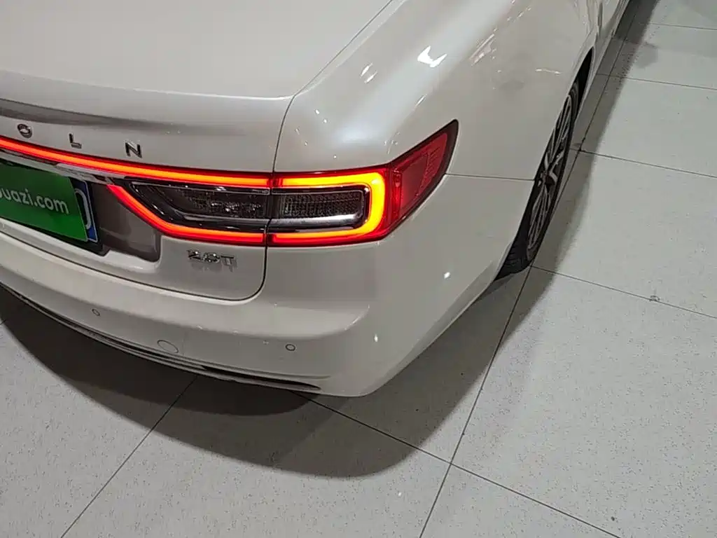 Lincoln Continental — миниатюра 8