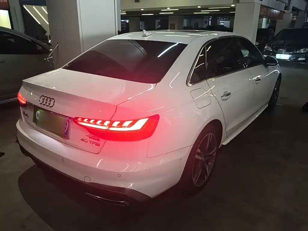 Audi A4L — миниатюра 7
