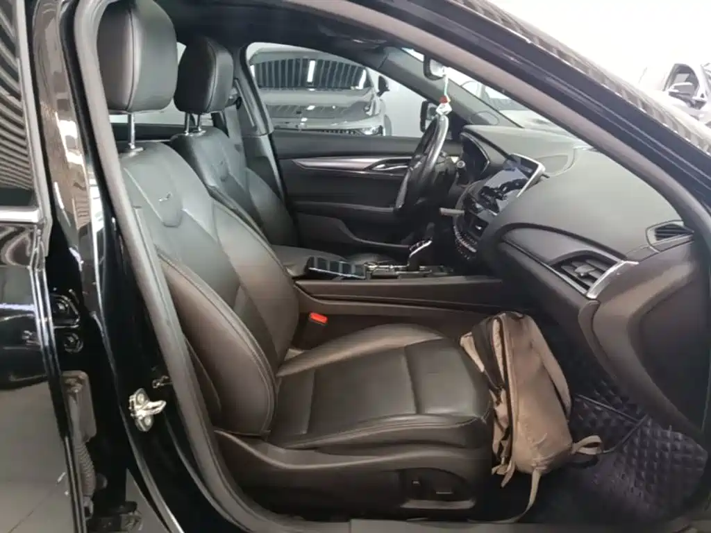 Cadillac CT5 — миниатюра 25
