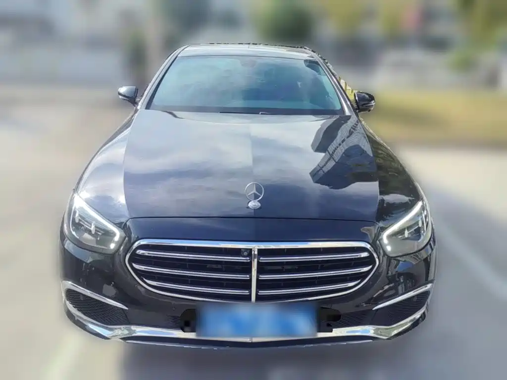 Mercedes-Benz E-Class — миниатюра 5