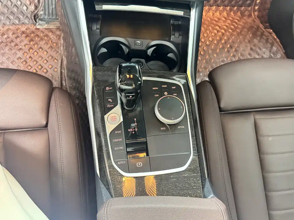 BMW 3 Series — миниатюра 7