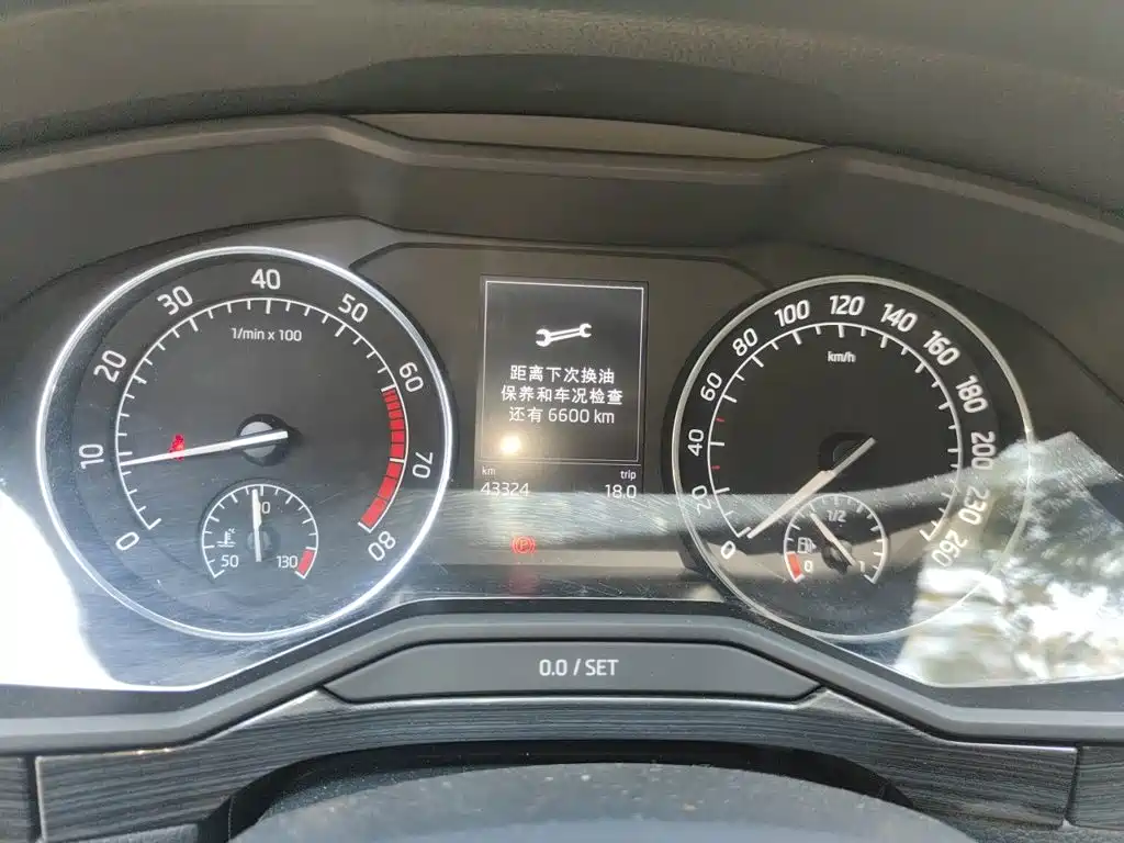 Skoda Superb — миниатюра 7