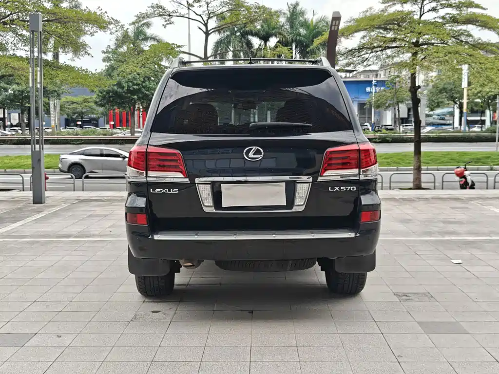 Lexus LX 570, фото 3