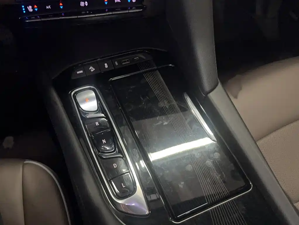 Buick Enclave — миниатюра 7