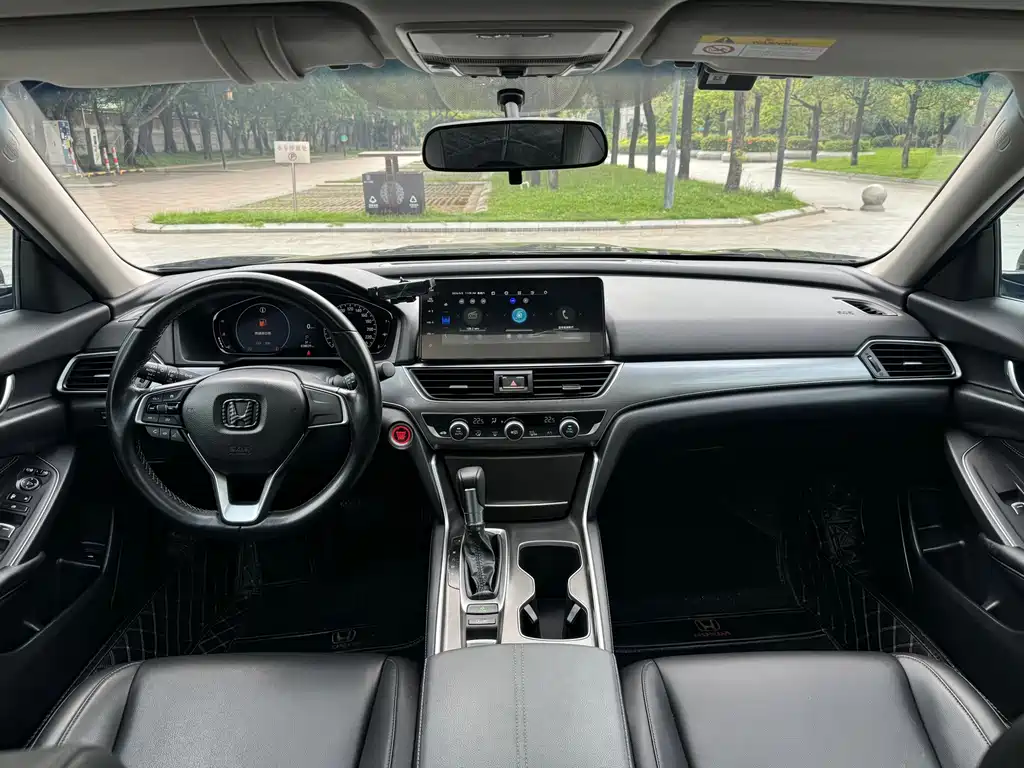 Honda Accord — миниатюра 7