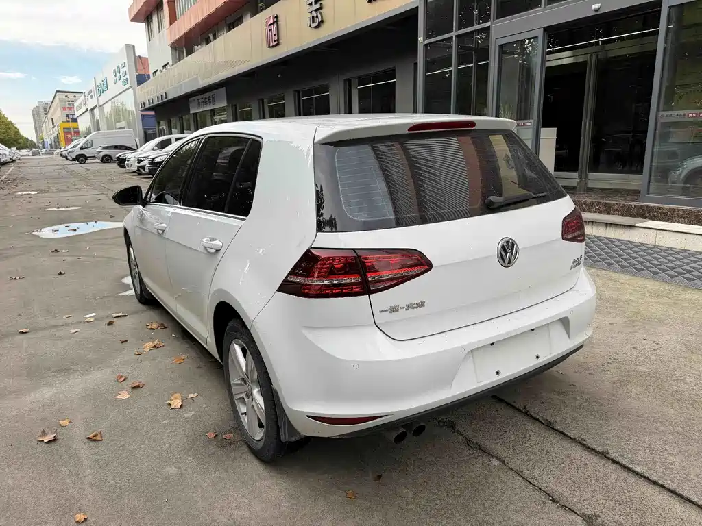 Volkswagen Golf — миниатюра 3
