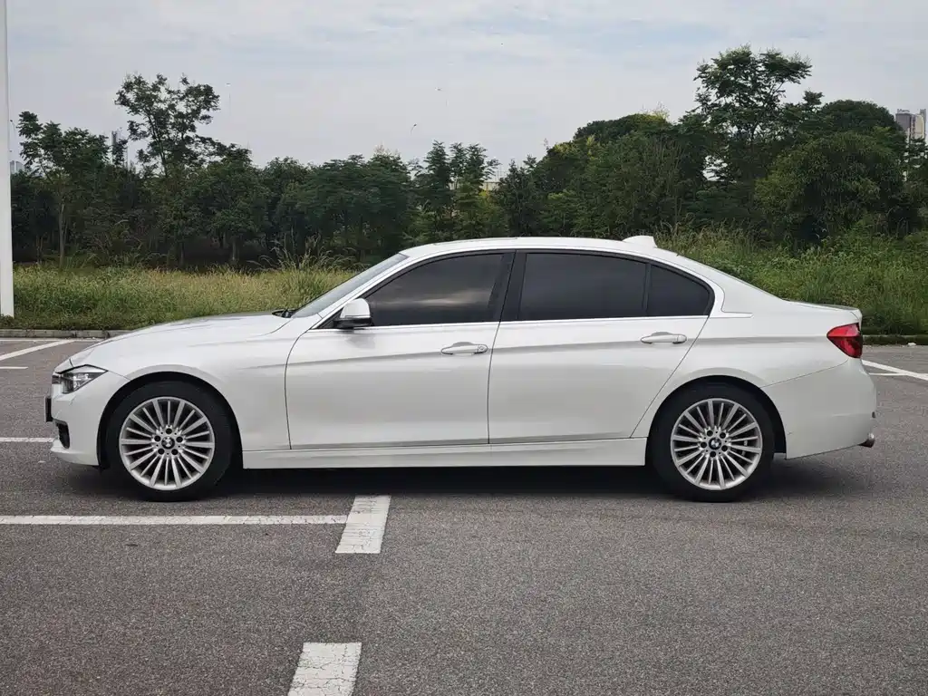 BMW 3 Series — миниатюра 2