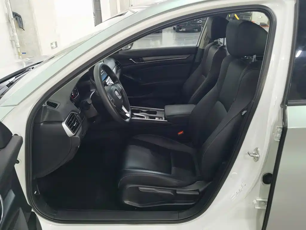 Honda Accord — миниатюра 10