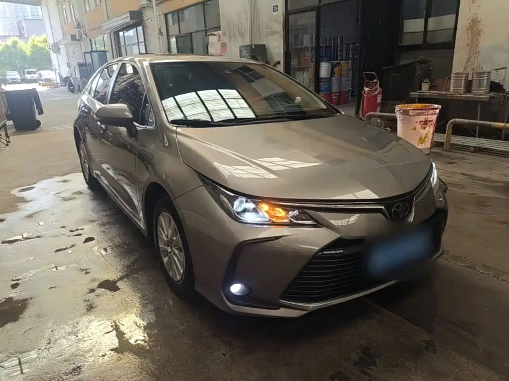 Toyota Corolla — миниатюра 4
