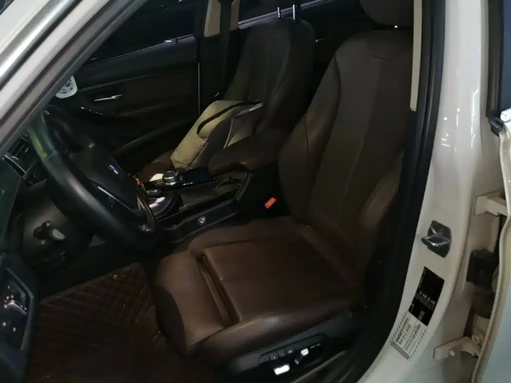 BMW 3 Series — миниатюра 15