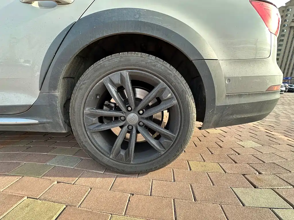 Audi A4 (Import) — миниатюра 9