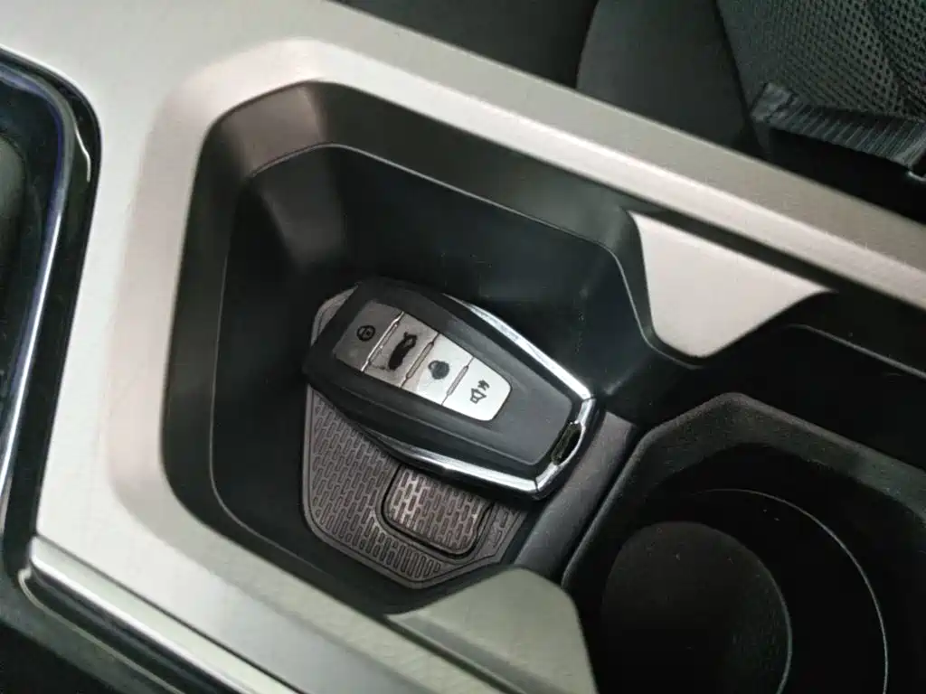 Geely Emgrand — миниатюра 9