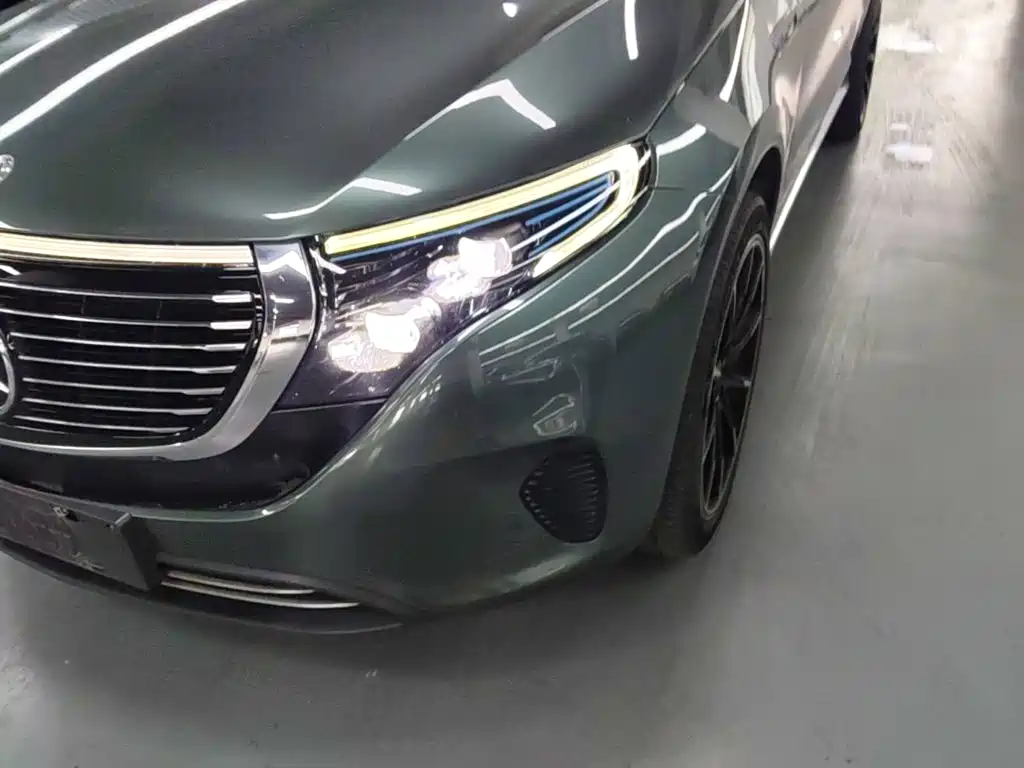 Mercedes-Benz EQC — миниатюра 24