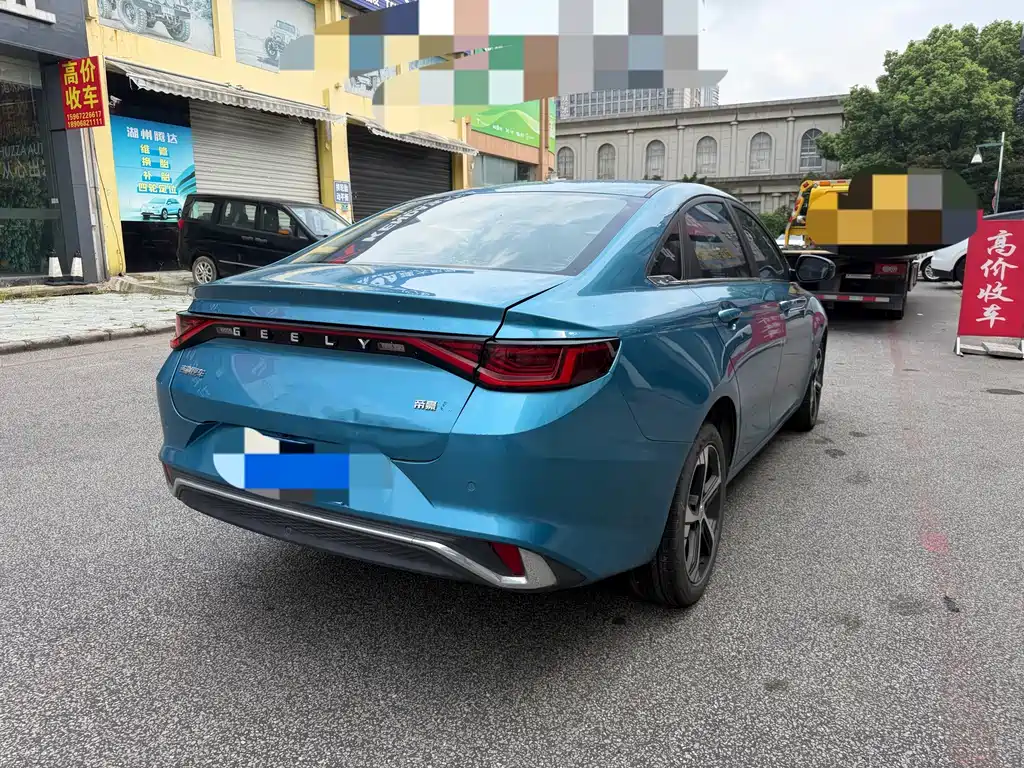 Geely Emgrand L — миниатюра 4