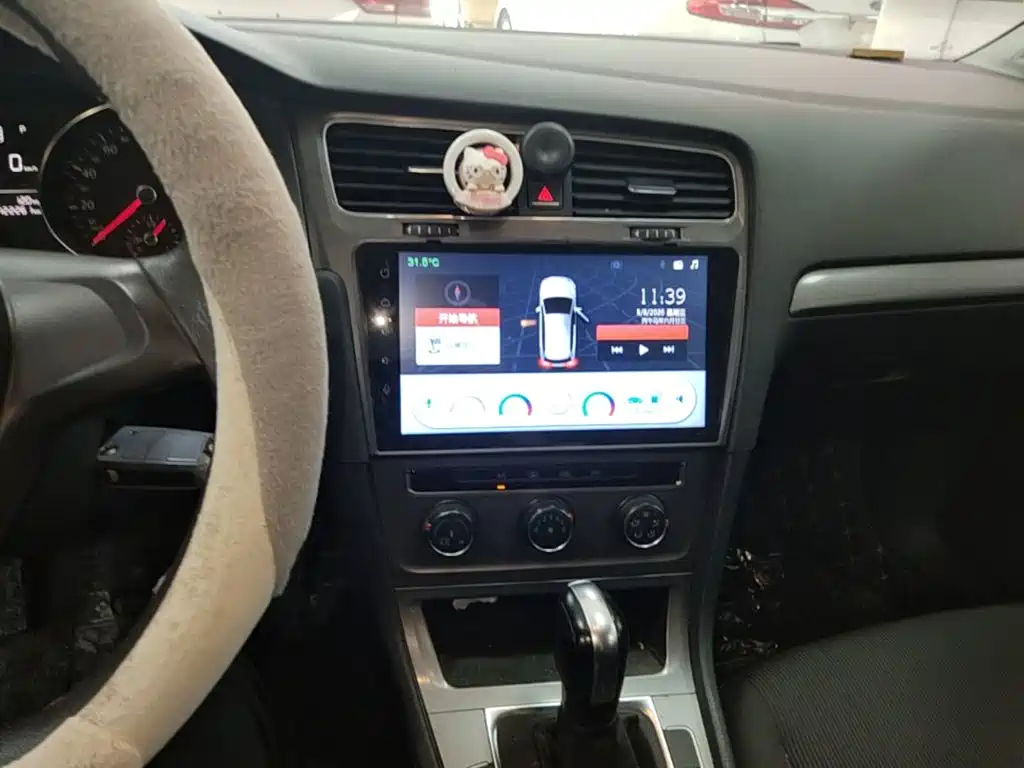 Volkswagen Golf — миниатюра 13