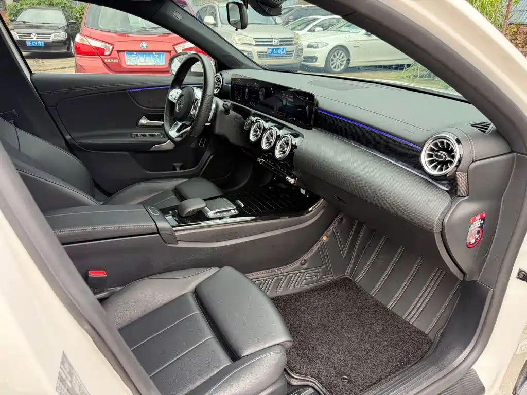 Mercedes-Benz A-Class — миниатюра 5